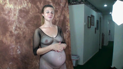 Pregnant amateurs: 異人種間のPreggoビデオ撮影