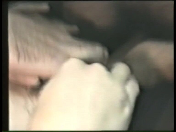 90's Italian Amateur: 真正的 90 年代家庭主妇色情试镜未经审查 #2