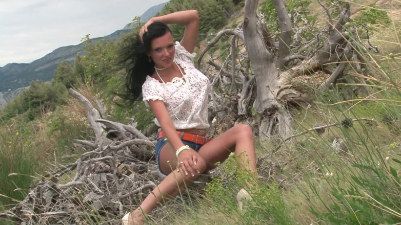 Cryptostudios: Sexy MILF with big tits gets naked outdoors
