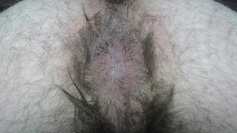 Hunky time: Palle di cazzo e culo peloso di scoregge