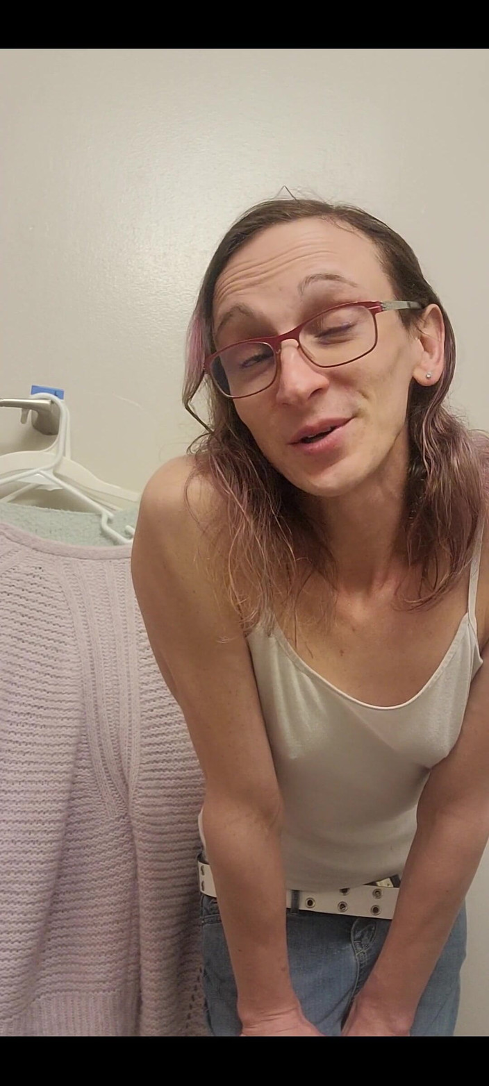 Shannon Rogue: Dezbrăcându-mă