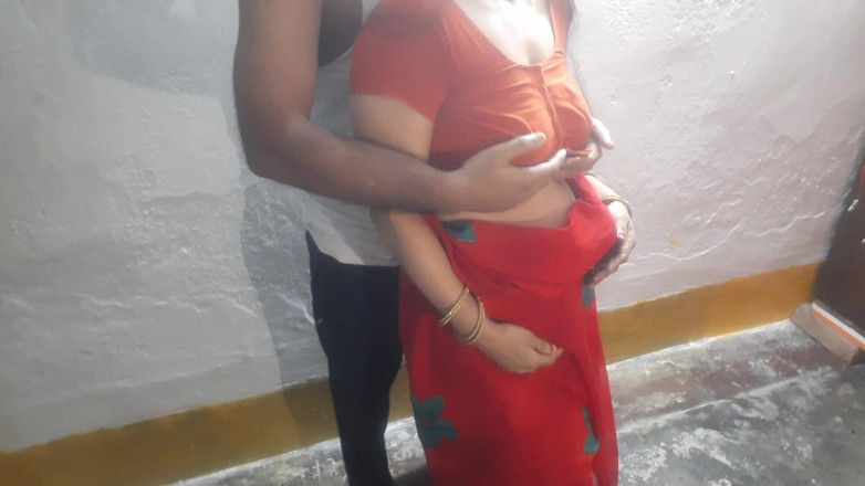 Busty Banuu: 밤에 오빠와 섹스하는 거유 젖탱이 자매.