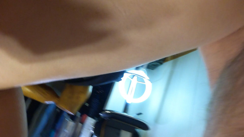 Sallylittle75: Grote pik van dichtbij neukt poesje