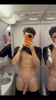 Turbulence Got My Dick Bouncing Don’t Worry! Landed Safely Back in Melbourne