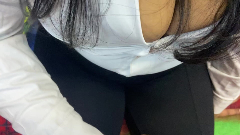 Angoori: टीचर अपने छात्र को अपने घर आमंत्रित करती है, वह चोदना चाहती थी