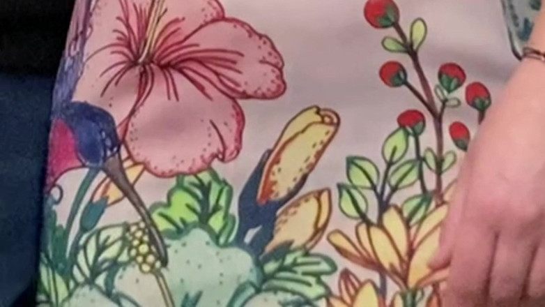 Niki studio: Тотальний незнайомець потирає поголену пизду в метро