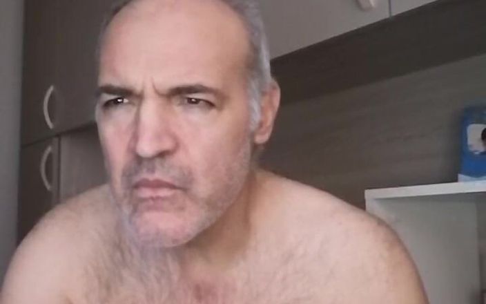 Setesesso7: Ręczna robota, olej, tyłek i sikanie