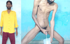 Rajesh Playboy 993: Rajesh Playboy 993 masturbuje velký penis výprask zadku a stříkání do...