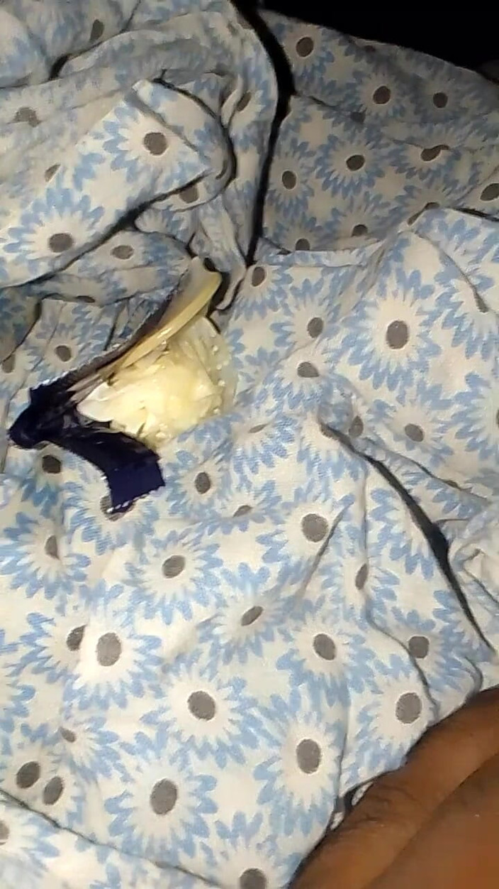 Jaanu294: 我的继兄弟，我的继妹，抚摸，以及上面的床
