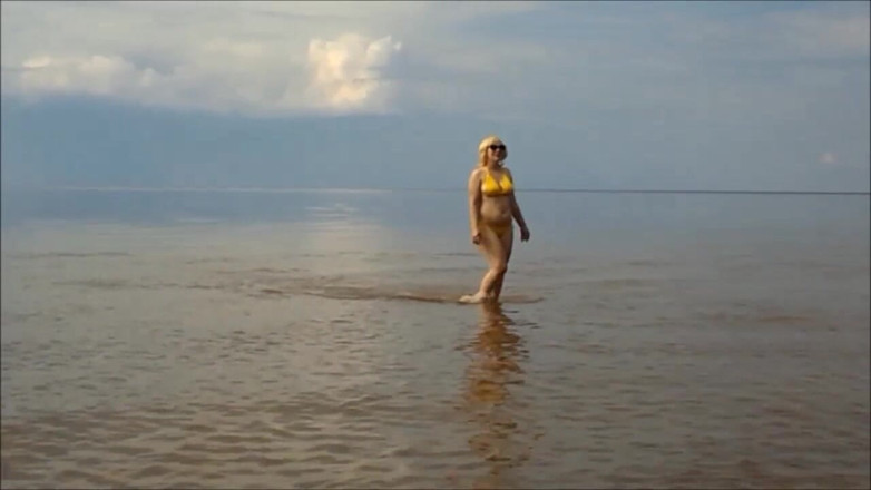 RedRoseRus: Plajă cu bikini