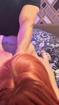 MILF Sexy Transa Com O Melhor Amigo Do Filho (sem Camisinha)