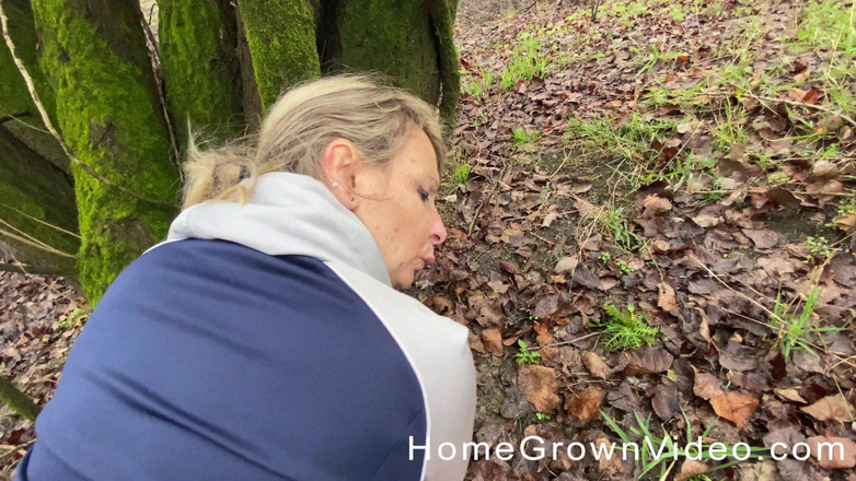 Homegrown Big Tits: Amatérské šukání v lese