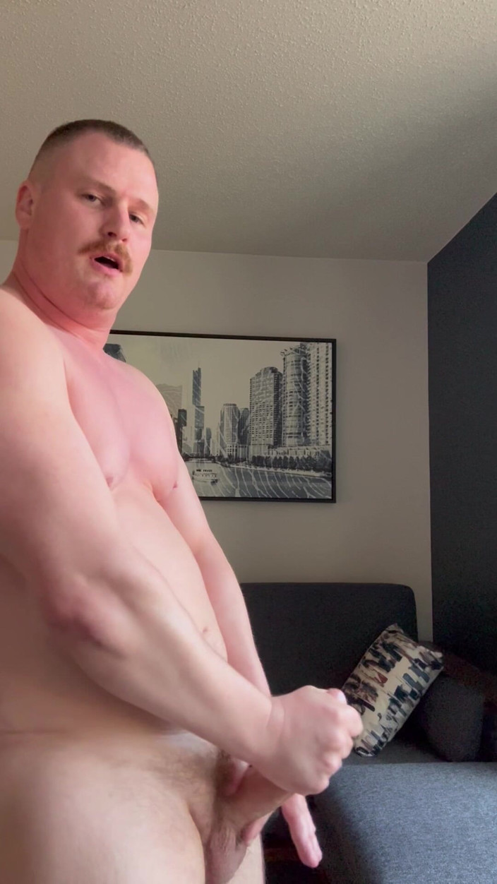 Jordi Massive: Hotel Busting a Load