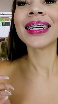 Daniela Andrea, latina à gros cul, sexe en POV