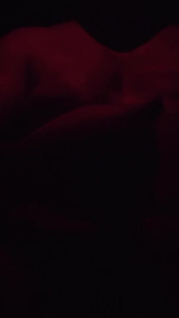 Incredible Dick: Masturbo il mio grosso cazzo grasso