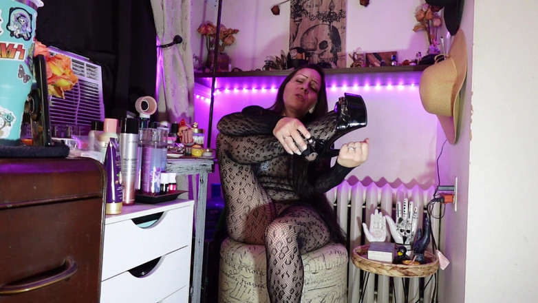 Raven Willow: Von meinen absätzen und meiner muschi verweigert