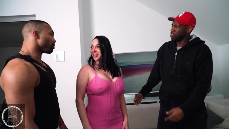 BBC Titans: Big Tit MILF Victoria Summers Gangbanged