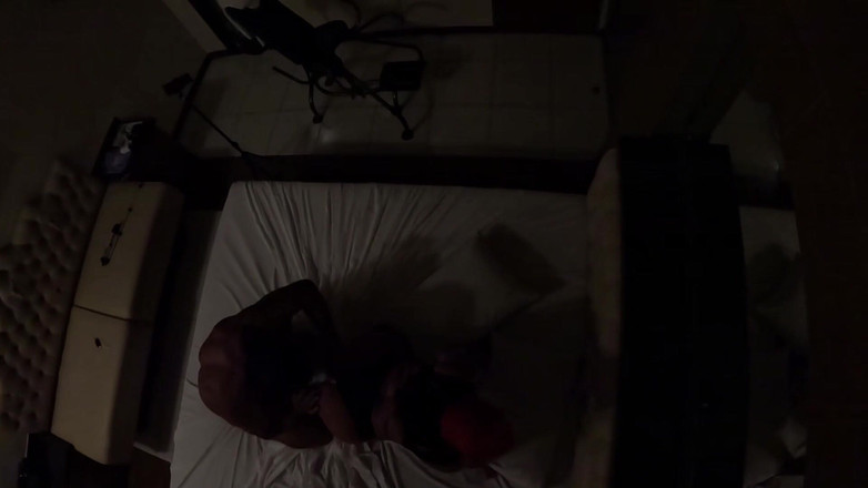 Minhaesposaparaoutro: Ripped Bodybuilder Bull Fode Esposa Gostosa Anal Em Primeiro Plano:...