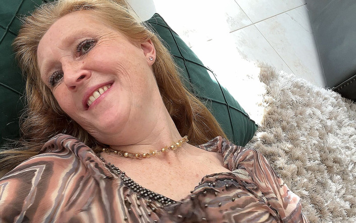 Angelica private: Экстремальный крупный план в ракурсе в видео от первого лица во время мастурбации