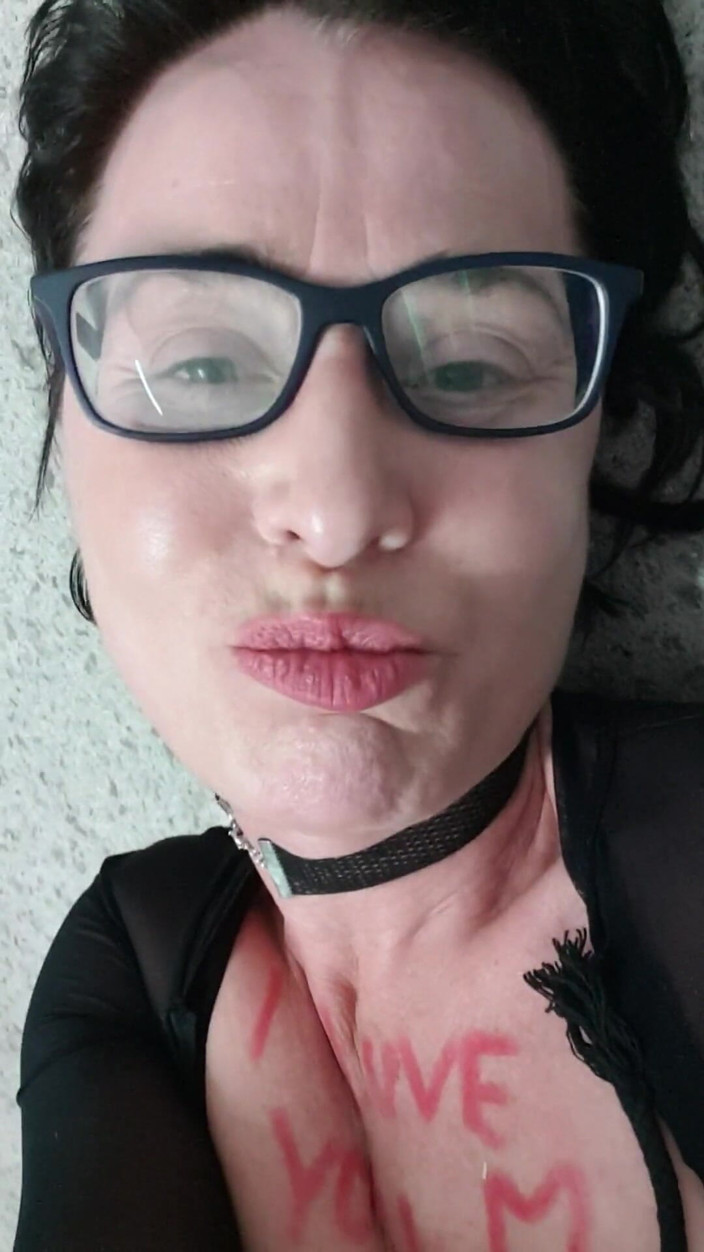 JulieEroticDress: Celkem stříkání