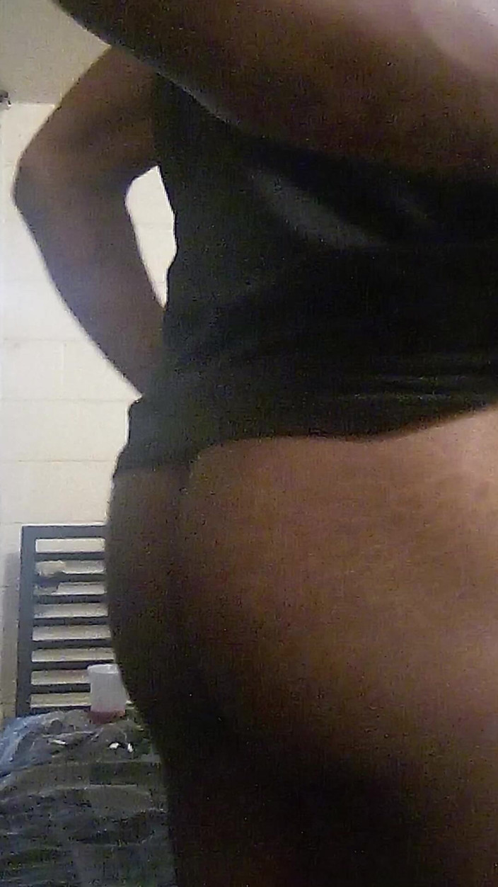SweetDWillie456: Gay Black Femboy nu s-a putut opune întinzându-i bucile strâmte anal