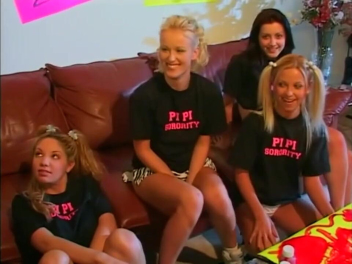 Vintage megastore: 처음으로 정액을 따먹는 승리!