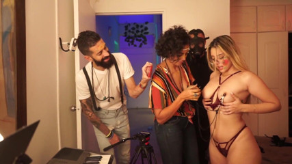 Cipriani: アート&ポルノII.美しいSussy愛との暗いセックスの夜