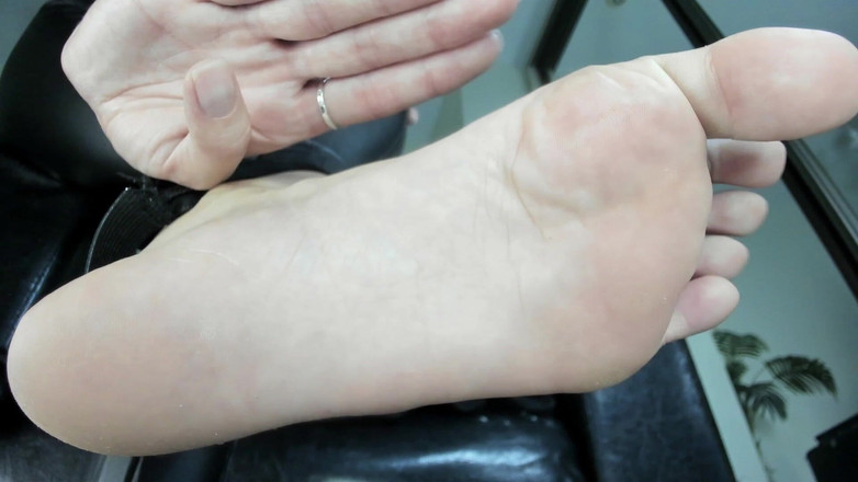 Feet lady: 2020년 7월 2