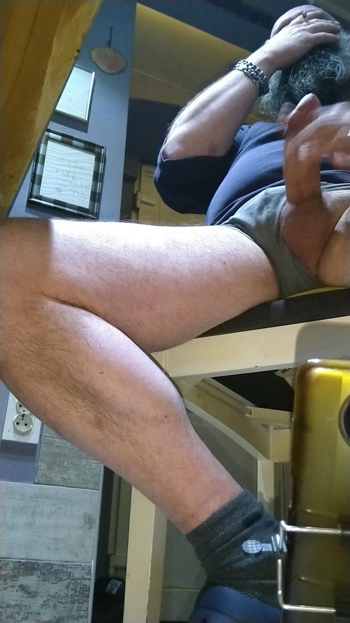 Wanker: 큰 자지를 따먹는 젊은 남자