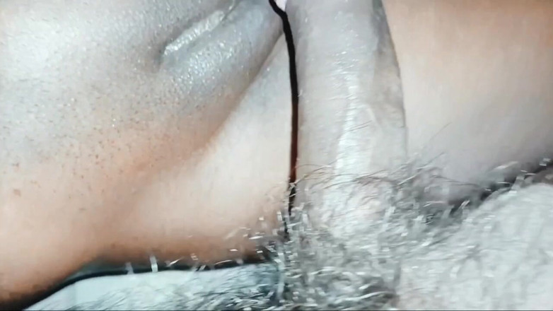 Graphic joy: Het bhabhi -sex med sin dever hela natten ijoing hennes fitta...