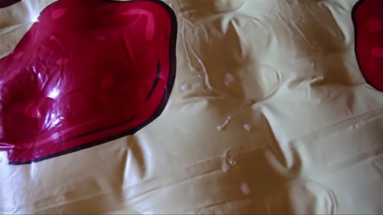 Inflatable Lovers: Надувная пицца