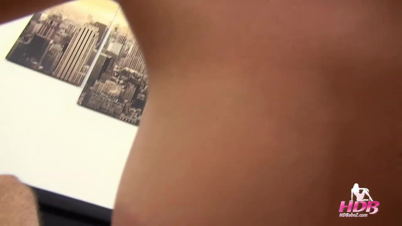 Cum Eating Cuties: 106 - 2 babe neukt om sperma in te slikken