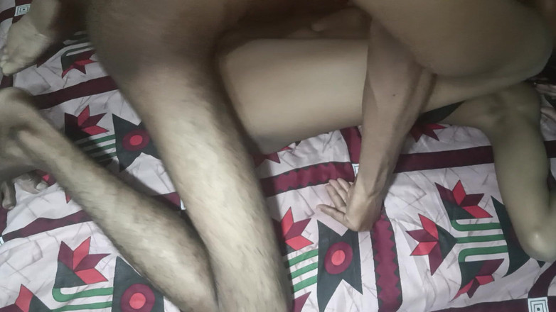 Sexy Shreya studio: Горячая деревенская жена дези трахается с изменой