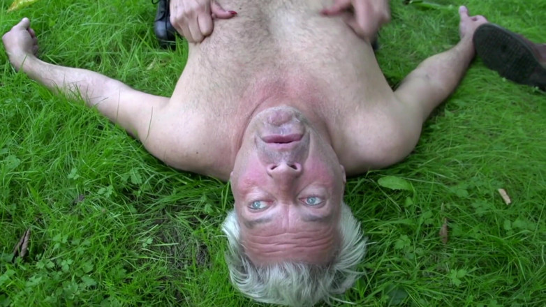 MMV German Kink: Hot and horny MILF likes to piss outdoor and to...