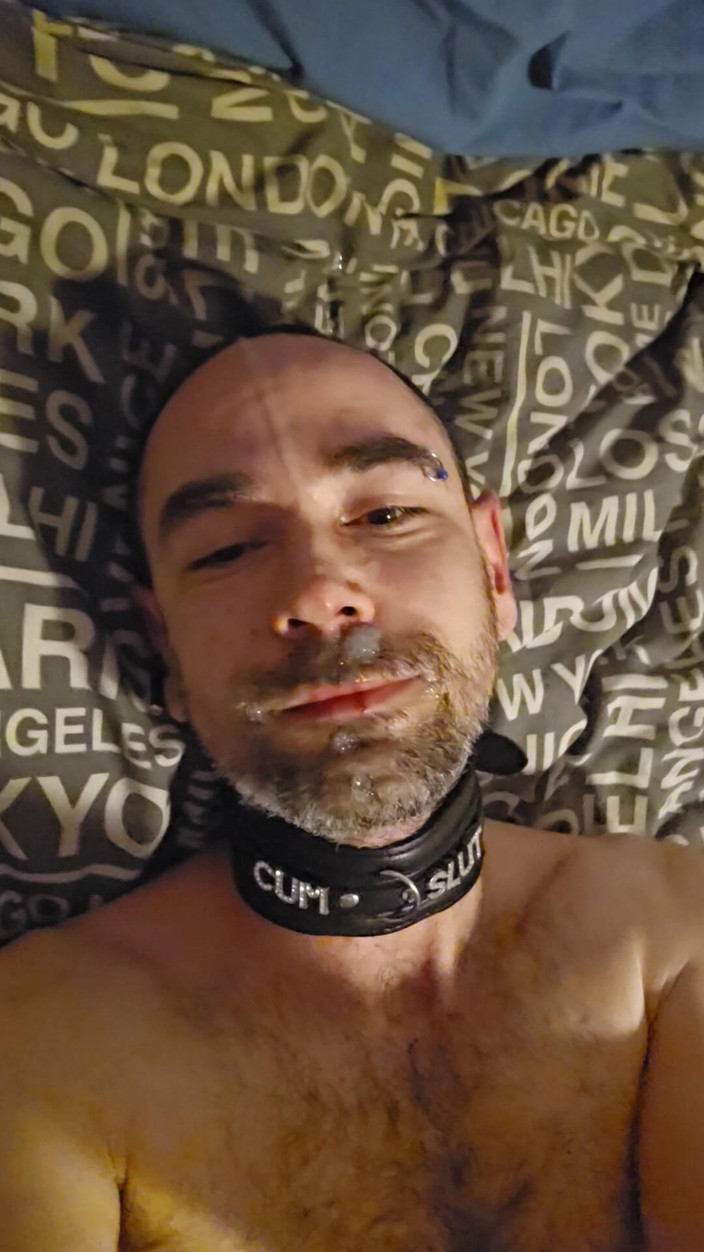 Cumhungry69: Глотающая до спермы шлюшка