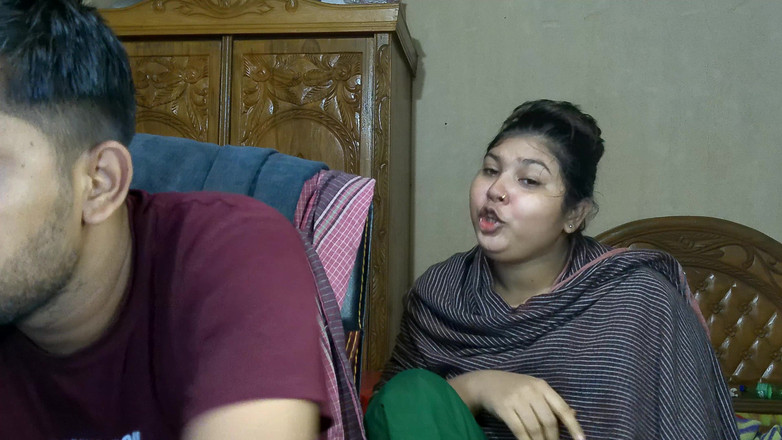 Desivideo: Une étudiante indienne sexy se fait baiser par son prof
