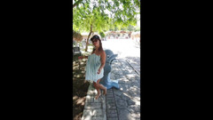 ExpressiaGirl: Expressiagirl si adik tiri yang hot pamer asetnya di taman...