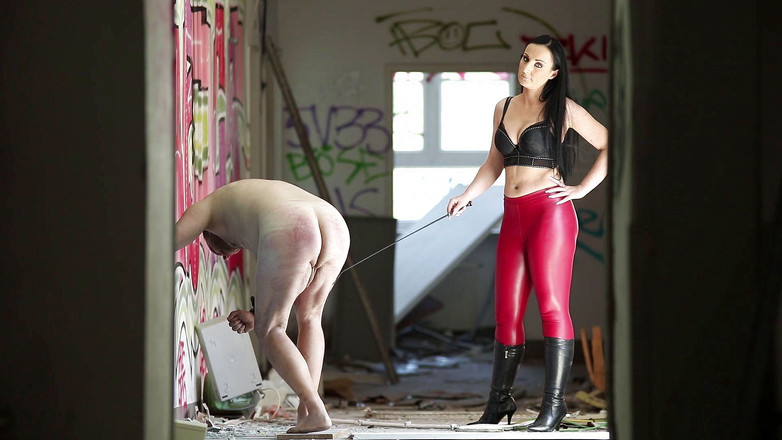 Lady Luciana Di Domizio: 내 자지를 빨아주는 18세 소녀