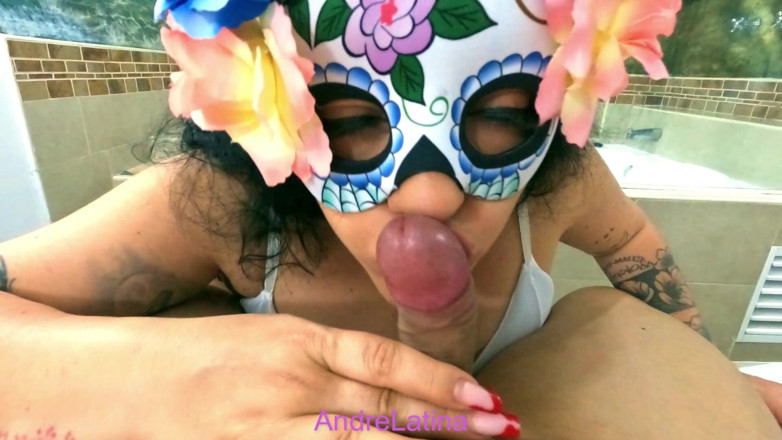 Gatita latina: Andrea's mond trilt onder meedogenloze druk
