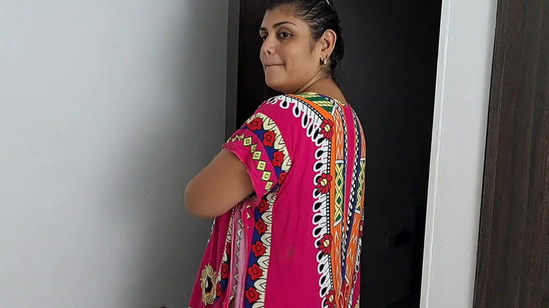 Aly: Bakış açısı aly'nin lezzetli amcığı lezzetli vajinal mastürbasyon