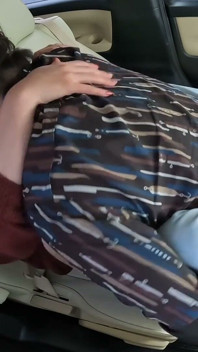 Kocanın yanında çıplak araba seksi
