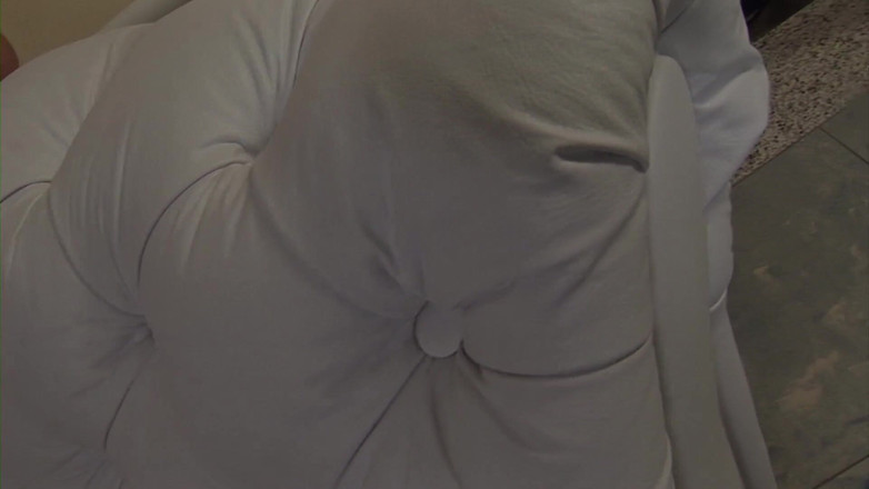 Male Dream: Татуированная солобой дрочит свой большой член