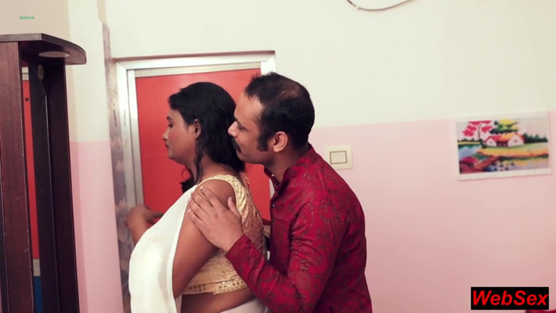 WebSex Premium: Une bhabhi sexy se fait baiser par son devar coquin !...