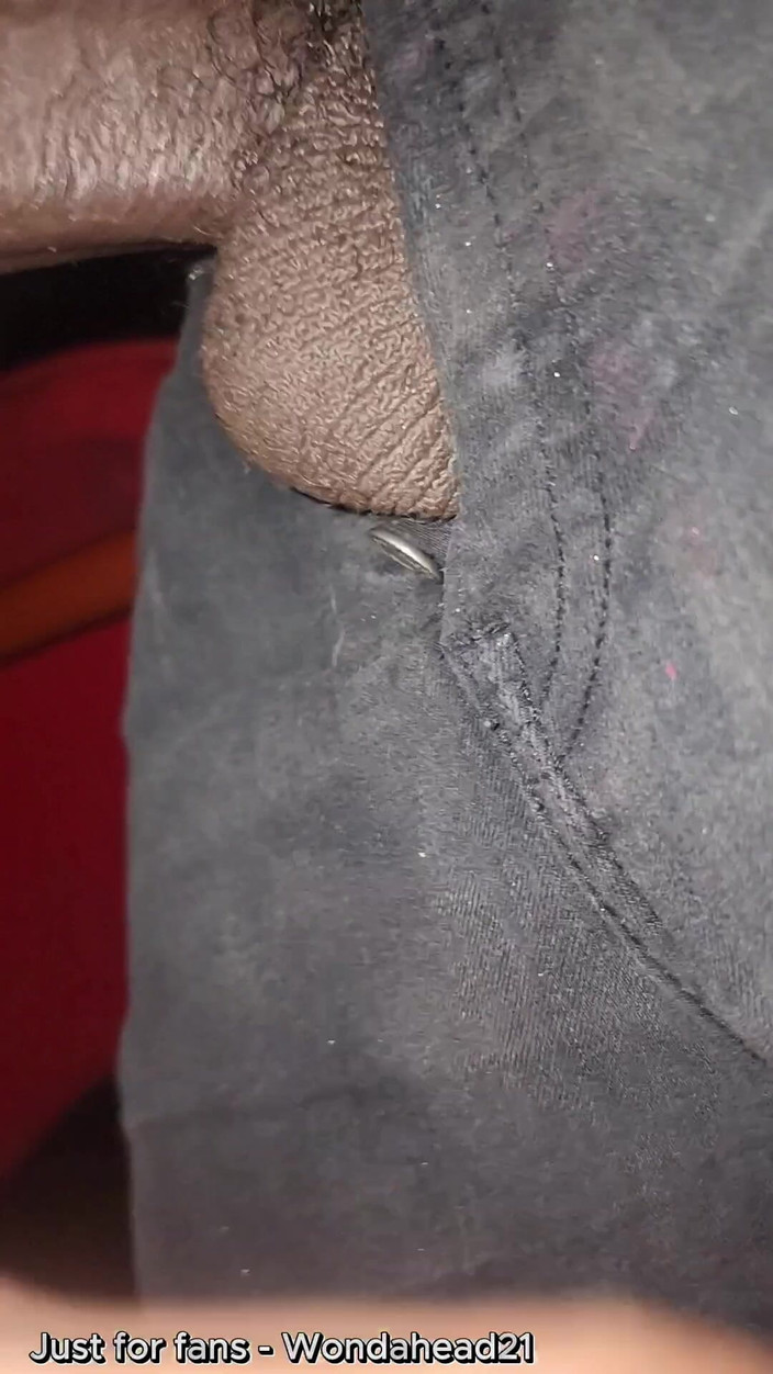 Wondahead21: यो थ्रोट के नीचे बड़ा काला लंड