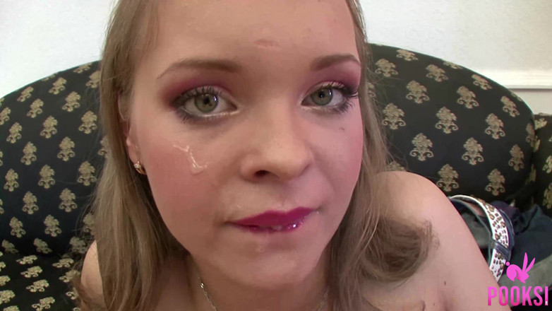 Pooksi: Bridget carina coed viene scopata da cowgirl al contrario a...