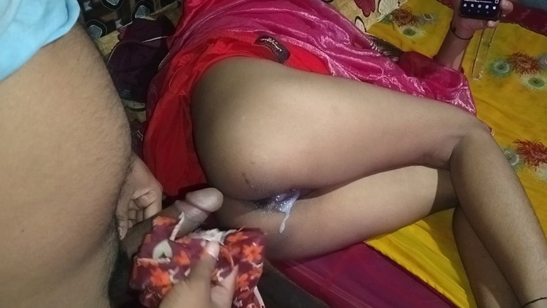 Priya Sena: Priya Bhabhi的屁股第一次被干