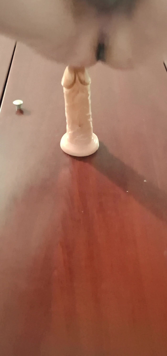 covo_sissy_cross: In piedi da dietro con una pazza arrapata!