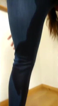 Jeans y pantimedias mojando compilación