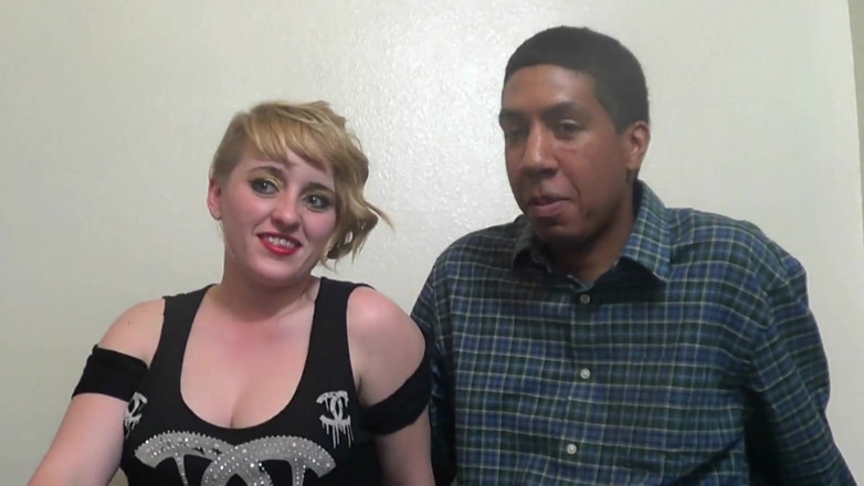 Brandon Lee Harrington Productions: Lexxxi Xtc fa il suo debutto porno con un boccone...