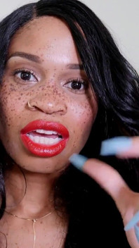 Cash Piggy ATM - deusa negra dominatrix Rosie Reed Bratty